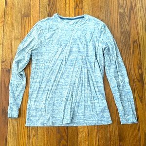 Banana Republic long sleeve heather blue t -shirt - size L
